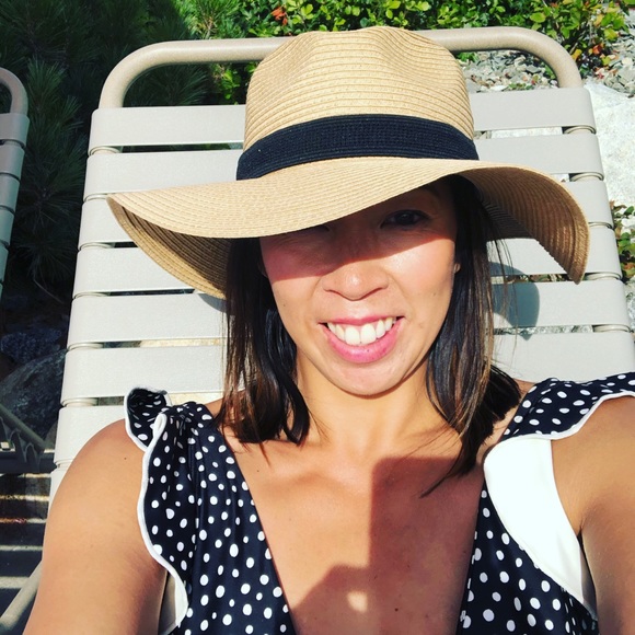 Meet your Posher, Cindy - Picture 1 of 1